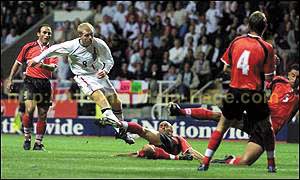 Scholes attempts to put England ahead